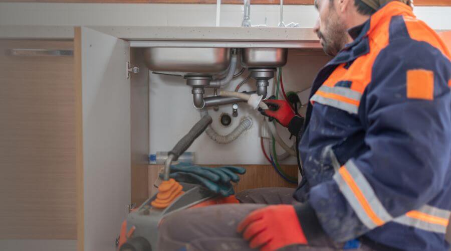 Professional slab leak plumber services in Hobson, TX